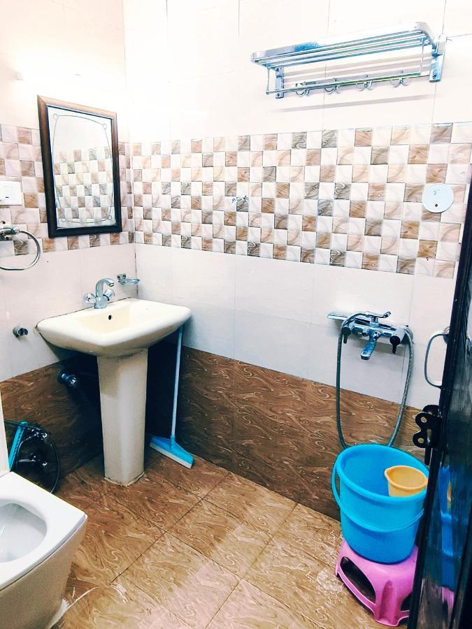Hotel Holiday Plaza Dalhousie - Near Ghandhi Chowk Mall Road Extérieur photo